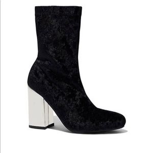 Velvet Boot • New York and Company